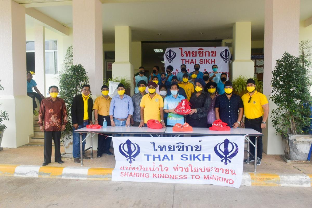 สมาคมชาวไทย- ซิกข์ มอบถุงยังชีพ ช่วยบรรเทาความเดือดร้อนพี่น้องประชาชนตำบลอ่าวนาง