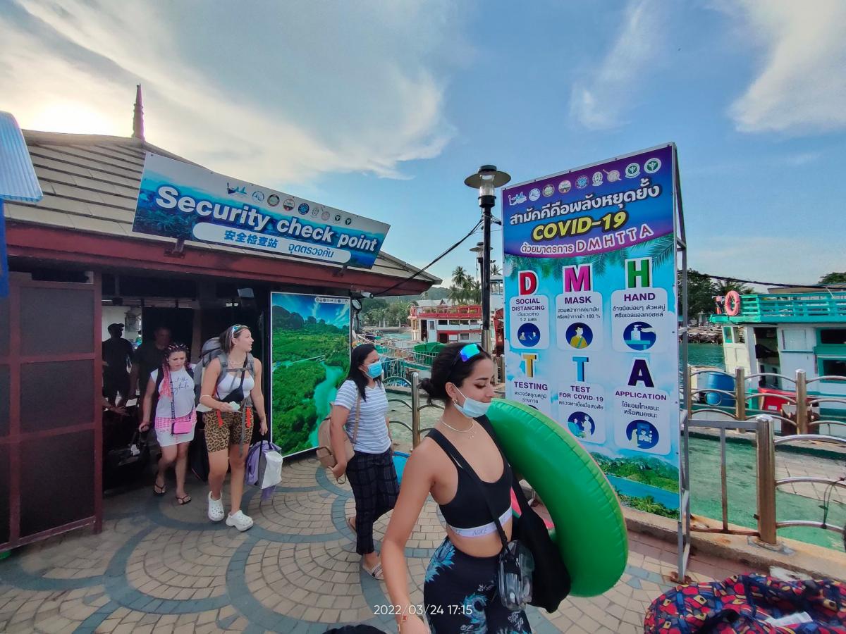 ดำเนินการต่อเนื่องเพื่ออำนวยความสะดวกและความปลอดภัยให้กับนักท่องเที่ยวที่มาเยือนเกาะพีพี