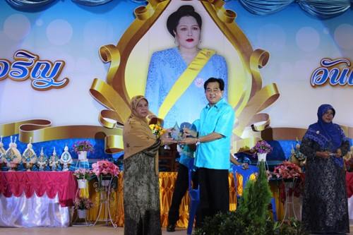 องค์การบริหารส่วนตำบลอ่าวนางจัดงานวันแม่แห่งชาติ ประจำปี 2557
