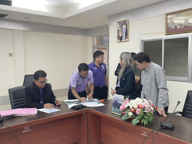 ประชุมกับกลุ่มบริษัทที่ปรึกษาของกรมโยธาธิการและผังเมือง