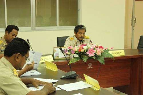 ประชุมสภาองค์การบริหารส่วนตำบลอ่าวนาง สมัยวิสามัญ สมัยที่ 1 ประจำปี 2557, 30 มิ.ย. 2557