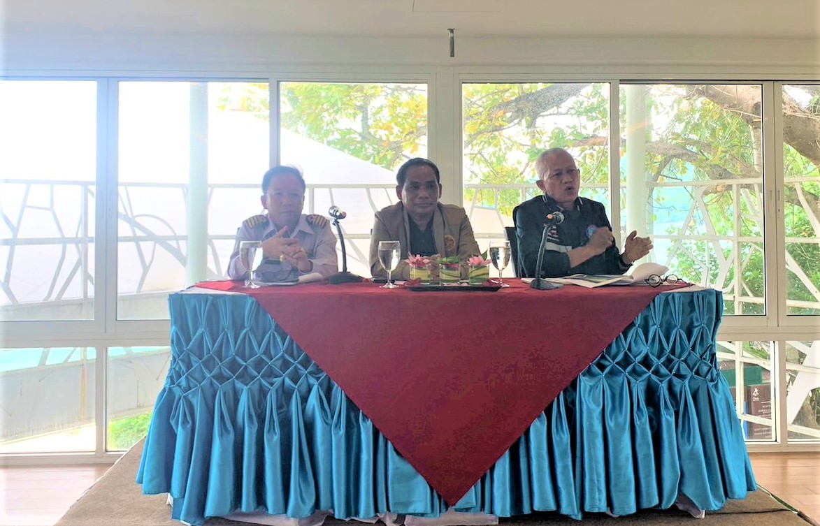 ประชุมแก้ปัญหาจุดจอดเรือพื้นที่เกาะพีพี หมู่ที่ 7