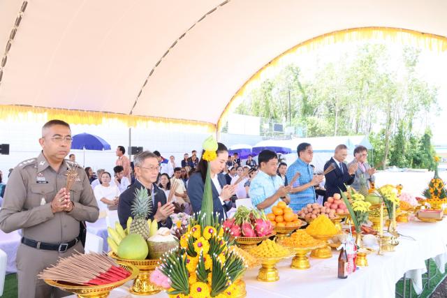 ร่วมพิธีพิธียกเสาเอก โรงพยาบาล คูน วัฒนแพทย์ อ่าวนาง