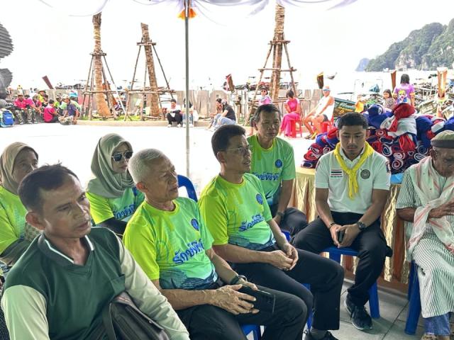 ผูกผ้าเรือหัวโทงเกาะพีพี