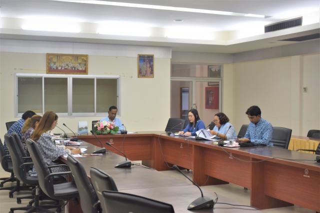 ประชุมคณะกรรมการติดตามแผนและประเมินผลแผนพัฒนาองค์การบริหารส่วนตำบลอ่าวนาง