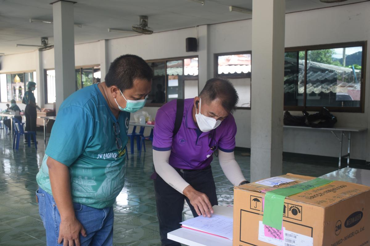 ตรวจเชิงรุก ประชาชนกลุ่มเสี่ยง พื้นที่ หมู่ที่ 6 ตำบลอ่าวนาง